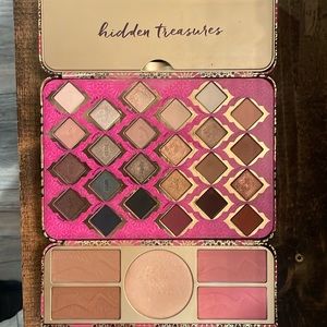 Tarte hidden treasures collectors pallet